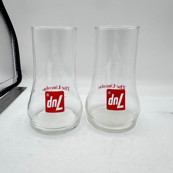 X2 1970s Vintage 7UP The Uncola Upside Down Glass Tumbler bar 16oz - Picture 3 of 8